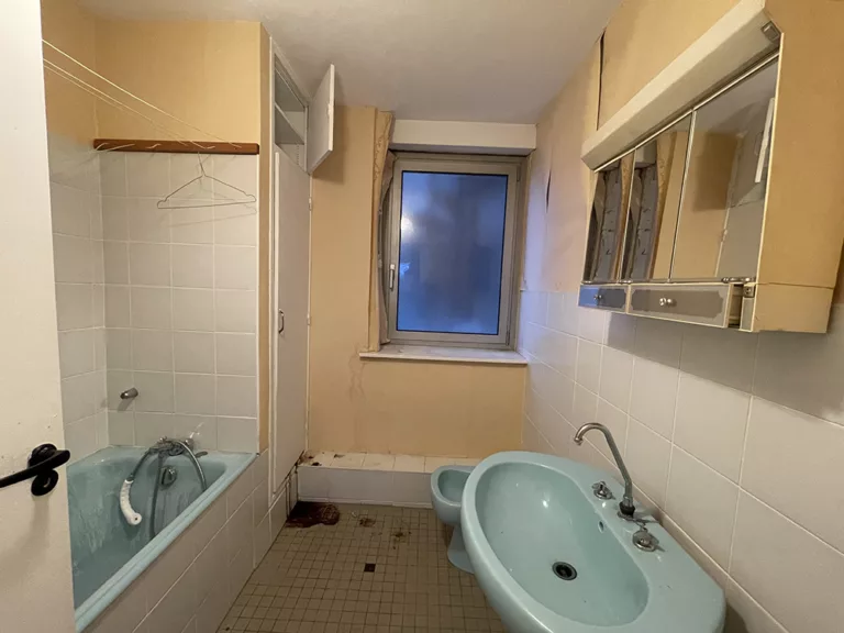 salle de bains avant travaux
